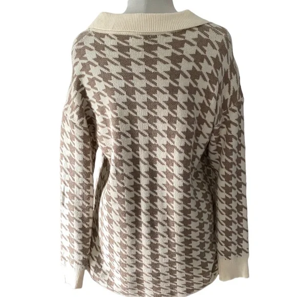 Debut houndstooth shacket/jacket. Small. Oversized. Soft. Button-up. (NWT) - Picture 2 of 16
